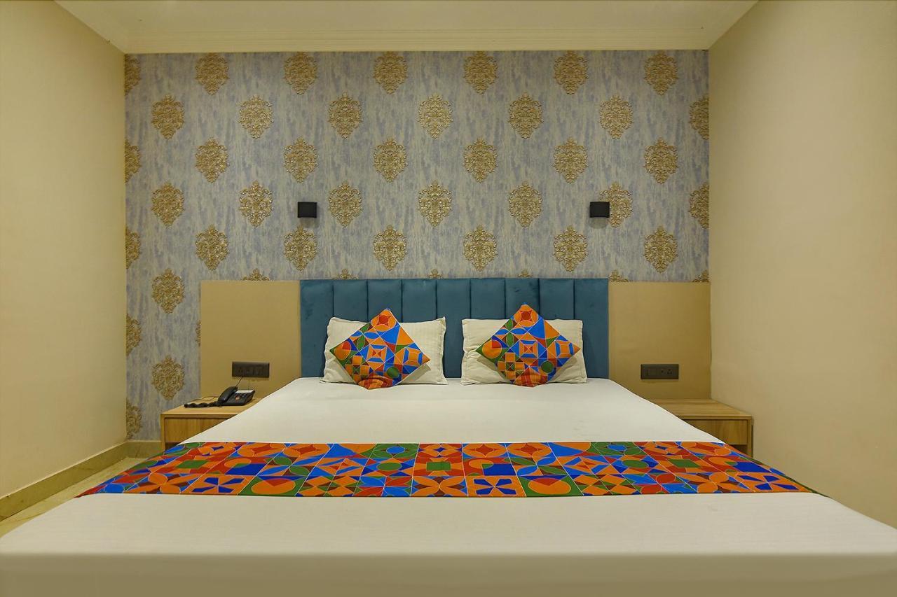 Fabhotel Clive Regency Lovelock - Nr Kolkata Airport Hotel Dam Dam